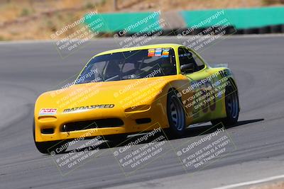 media/May-31-2025-CalClub SCCA (Sat) [[2c1a04e1ee]]/Qualifying/Group 1/Turn 4/